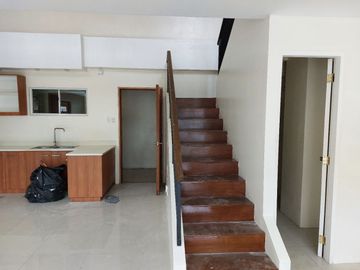 FOR SALE: 3BR PENTHOUSE AT VIMANA VERDE RESIDENCES PASIG