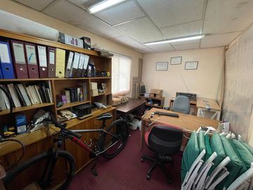 Se vende casa en sector Av. España, Rucatremo, Curicó. 4 piezas 3 baños