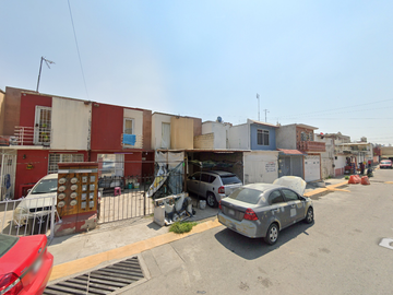 Casa en Calle Bosques de Cedro, El Bosque, Fraccionamiento Paseos de Tultepec II, Estado de México, México ¡NO CRÉDITOS!