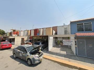 Casa en Calle Bosques de Cedro, El Bosque, Fraccionamiento Paseos de Tultepec II, Estado de México, México ¡NO CRÉDITOS!