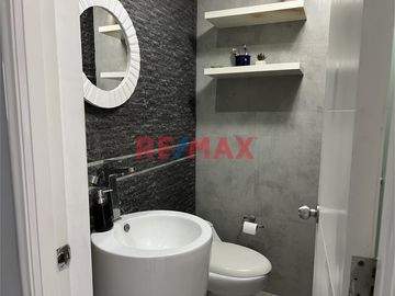 Se Vende Acogedor E Iluminado Departamento En Surco