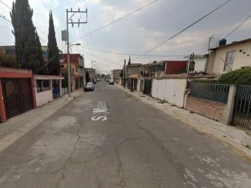 SE VENDE CASA DE RECUPERACIÓN HIPOTECARIA EN CONJUNTO VILLAS SANTIN , TOLUCA , EDOMEX