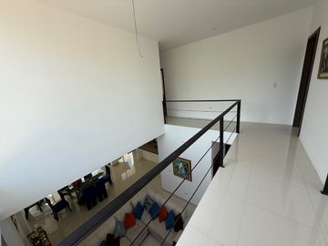 SE VENDE CASA VIA A LA COSTA 262.00M2