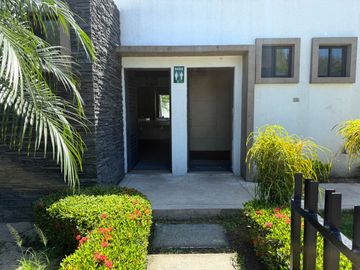 SE VENDE CASA VIA A LA COSTA 262.00M2