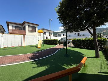 SE VENDE CASA VIA A LA COSTA 262.00M2