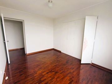 🏠🔥 ¡EXCLUSIVIDAD Y ELEGANCIA EN EL CORAZÓN DE SAN ISIDRO! 🔥🏠