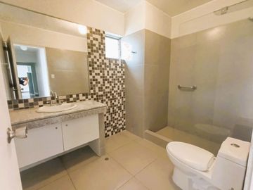 🏠🔥 ¡EXCLUSIVIDAD Y ELEGANCIA EN EL CORAZÓN DE SAN ISIDRO! 🔥🏠
