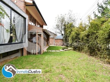 Challuabamba, Venta de Hermosa Casa Estilo Rústico Moderno