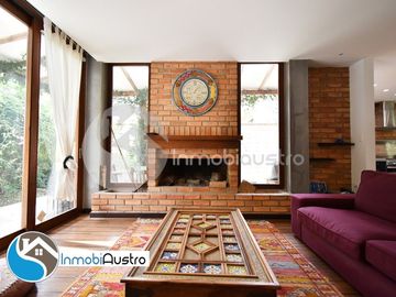 Challuabamba, Venta de Hermosa Casa Estilo Rústico Moderno