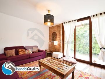 Challuabamba, Venta de Hermosa Casa Estilo Rústico Moderno