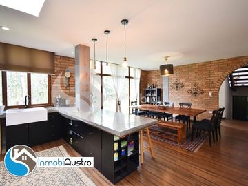 Challuabamba, Venta de Hermosa Casa Estilo Rústico Moderno