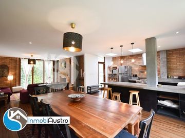 Challuabamba, Venta de Hermosa Casa Estilo Rústico Moderno
