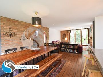 Challuabamba, Venta de Hermosa Casa Estilo Rústico Moderno