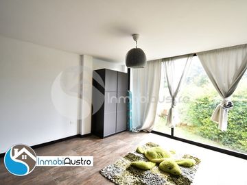 Challuabamba, Venta de Hermosa Casa Estilo Rústico Moderno