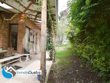 Challuabamba, Venta de Hermosa Casa Estilo Rústico Moderno