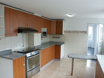 Venta de Departamento en Urbanización El Condado, en el Norte de Quito
