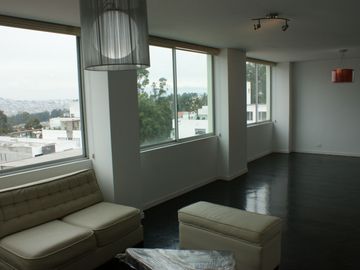 Venta de Departamento en Urbanización El Condado, en el Norte de Quito
