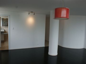Venta de Departamento en Urbanización El Condado, en el Norte de Quito