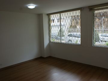 Venta de Departamento en Urbanización El Condado, en el Norte de Quito