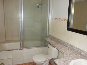 Venta de Departamento en Urbanización El Condado, en el Norte de Quito
