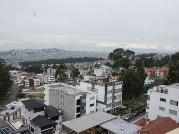 Venta de Departamento en Urbanización El Condado, en el Norte de Quito