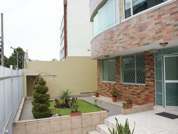 Venta de Departamento en Urbanización El Condado, en el Norte de Quito