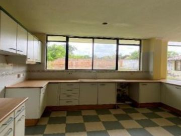 VENTA CASA 4 DORMITORIOS VALLE DE LOS CHILLOS SAN RAFAEL  URBANIZACIÓN