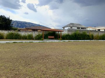 VENTA CASA 4 DORMITORIOS VALLE DE LOS CHILLOS SAN RAFAEL  URBANIZACIÓN