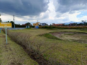 VENTA CASA 4 DORMITORIOS VALLE DE LOS CHILLOS SAN RAFAEL  URBANIZACIÓN