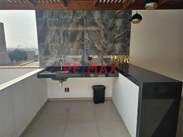 Casa De 3 Pisos San Antonio