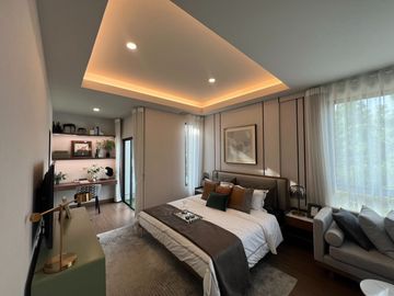 High-potential location near the city and Suvarnabhumi Airport! For sale: Twin house at Grand Britania Bangna–Suvarnabhumi. Free air-conditioners for