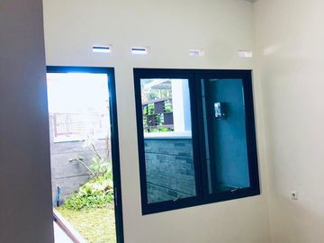 DIJUAL RUMAH BARU MODERN TROPIS DI SARIWANGI MEKARWANGI RAYA. COCOK UNTUK TINGGAL.
