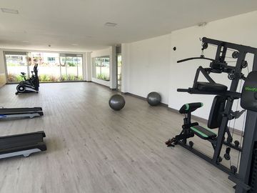 SE VENDE APARTAMENTO DE 3 HABITACIONES HACIENDA EL CORTIJO