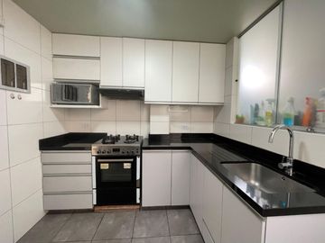 Se Vende Hermoso Y Amplio Duplex 3Er Y 4To Piso En San Borja Cerca Al Pentagonito