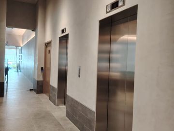 Bonito departamento amueblado nuevo en Be Grand del Valle