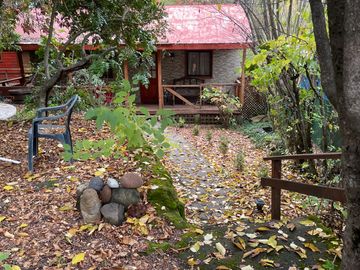 Casa cabaña urbano Los Lleuques turístico Termas de Chillán