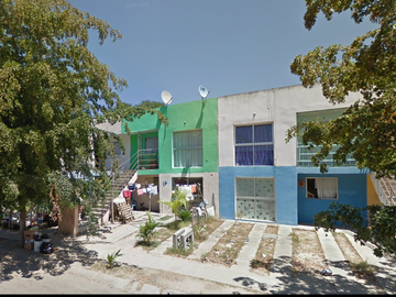 CASA DE RECUPERACIÓN BANCARIA EN CALLE AVENIDA DEL PARAISO, JARDINES DEL SOL, BAHÍA DE BANDERAS, NAYARÍT. ¡NO SE ACEPTAN CRÉDITOS!