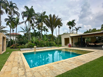 EN VENTA CASA CAMPESTRE EN LAS MERCEDES JAMUNDI