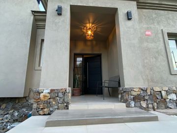 VÓRTICE INMOBILIARIA VENDE CASA EN BARRIO ALTO CHALLAO