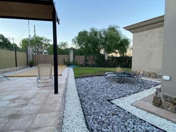VÓRTICE INMOBILIARIA VENDE CASA EN BARRIO ALTO CHALLAO