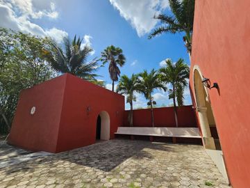 Quinta de estilo Colonial en Venta en Hunucmá, Yucatán
