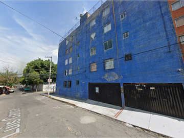 Casa en Calle Luis García, Zona Urbana Ejidal Santa Martha Acatitla Sur, Iztapalapa, Ciudad de México, México ¡NO CRÉDITOS!