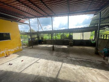 Finca de venta,  (47 Ha,)  en Pedro Vicente Maldonado , Quito , Ecuador