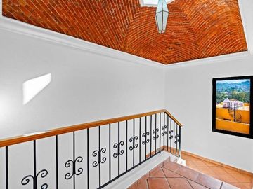 Casa Tres, Casa de Estilo Mexicano-Contemporáneo
