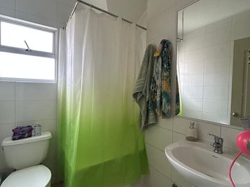 Encantadora casa en venta en sector vista el volcán