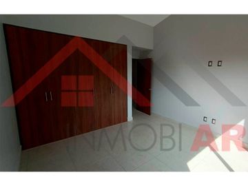 CASA EN VENTA EN RESIDENCIA CERCA DEL TOBOGÁN DE LA MONTAÑA CERCA DEL PARQUE DE LOS DINOSAURIOS, FRENTE A LA CANTERA A UNOS PASOS DEL TOBOGÁN DE LA MO