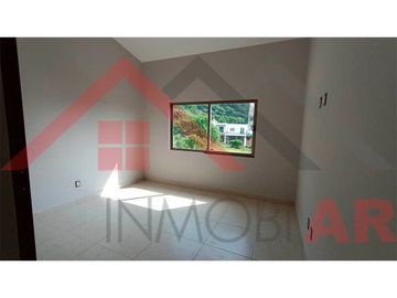 CASA EN VENTA EN RESIDENCIA CERCA DEL TOBOGÁN DE LA MONTAÑA CERCA DEL PARQUE DE LOS DINOSAURIOS, FRENTE A LA CANTERA A UNOS PASOS DEL TOBOGÁN DE LA MO