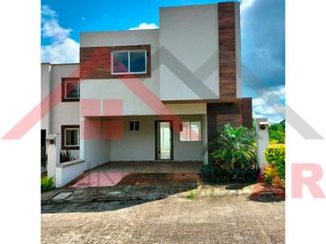 CASA EN VENTA EN ALMENDROS CORDOBA VERACRUZ