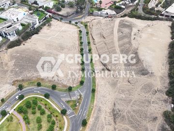 CASUARINAS - LA CIMA - US$800 por m²