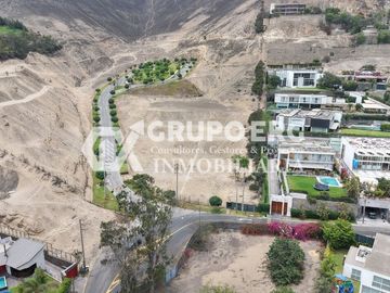 CASUARINAS - LA CIMA - US$800 por m²